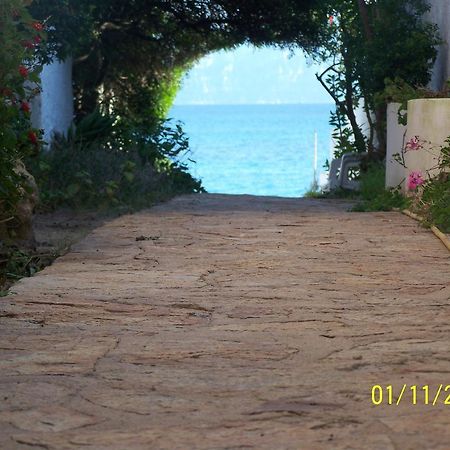 Bona Ciurrata Hotel Golfo Aranci Exterior photo