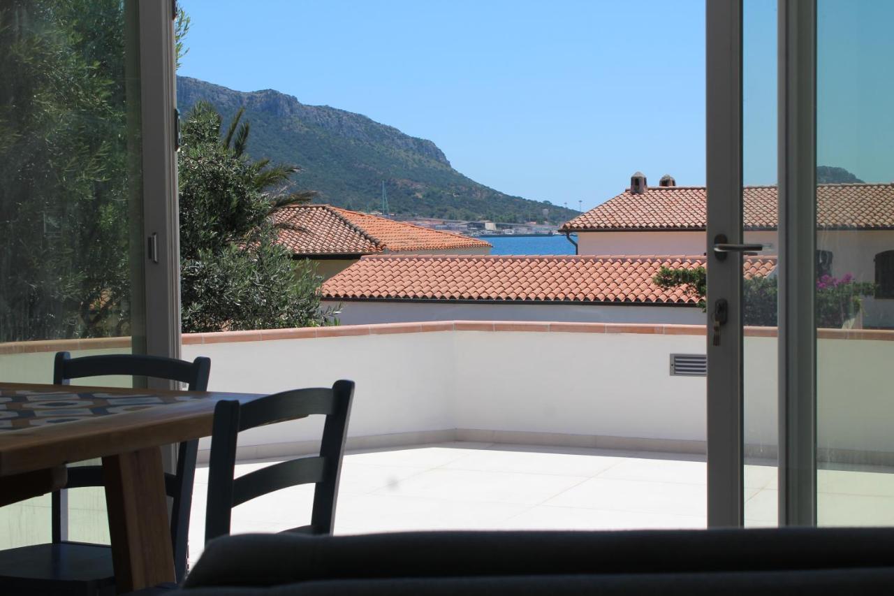 Bona Ciurrata Hotel Golfo Aranci Exterior photo