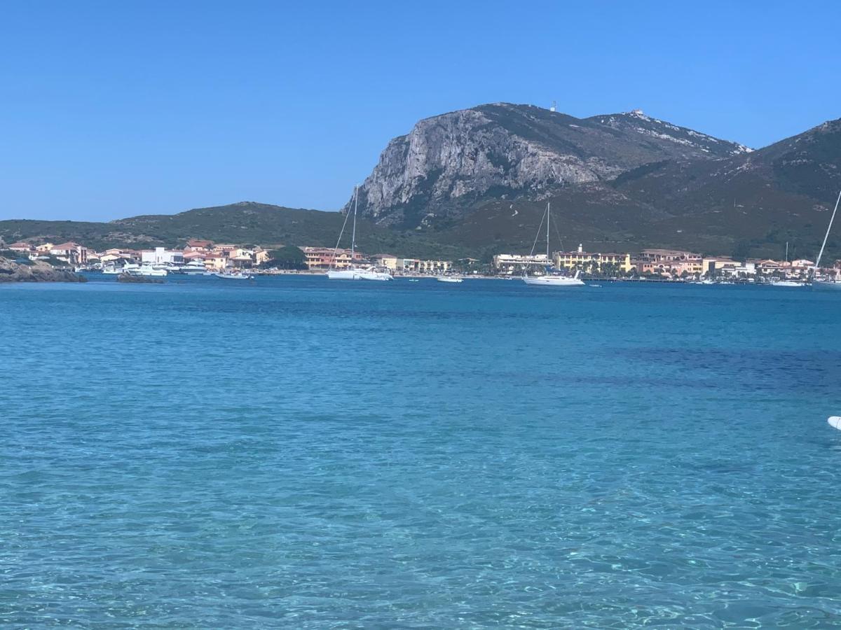 Bona Ciurrata Hotel Golfo Aranci Exterior photo