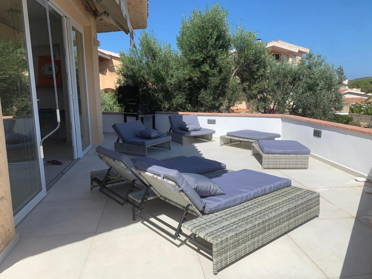 Bona Ciurrata Hotel Golfo Aranci Exterior photo